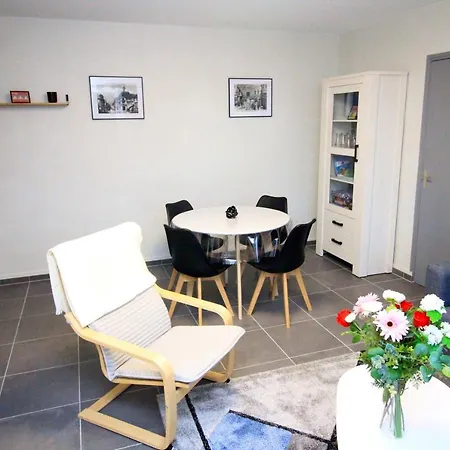 D'une A Sur Mer A 500 M De La Plage Avec Vue Sur La Mer Piscine Partagee Et Jardin Amenage * Villers-sur-Mer