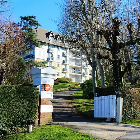 Lägenhet D'une A Sur Mer A 500 M De La Plage Avec Vue Sur La Mer Piscine Partagee Et Jardin Amenage *